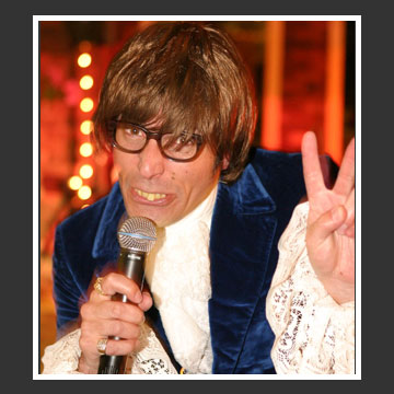 Mark Andrew as Austin Powers &ldquo;Yeah Baby!&rdquo;